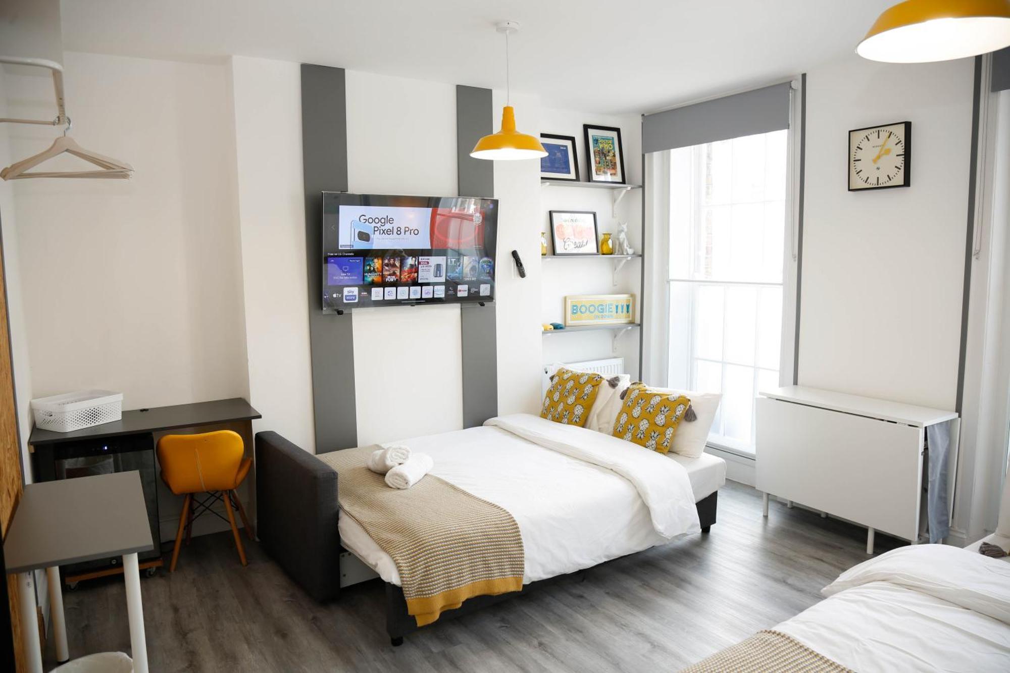 Luxury Rooms In Camden Town Near Shops, Cafes, Bars & Metro With Shared Bathrooms London Exterior foto