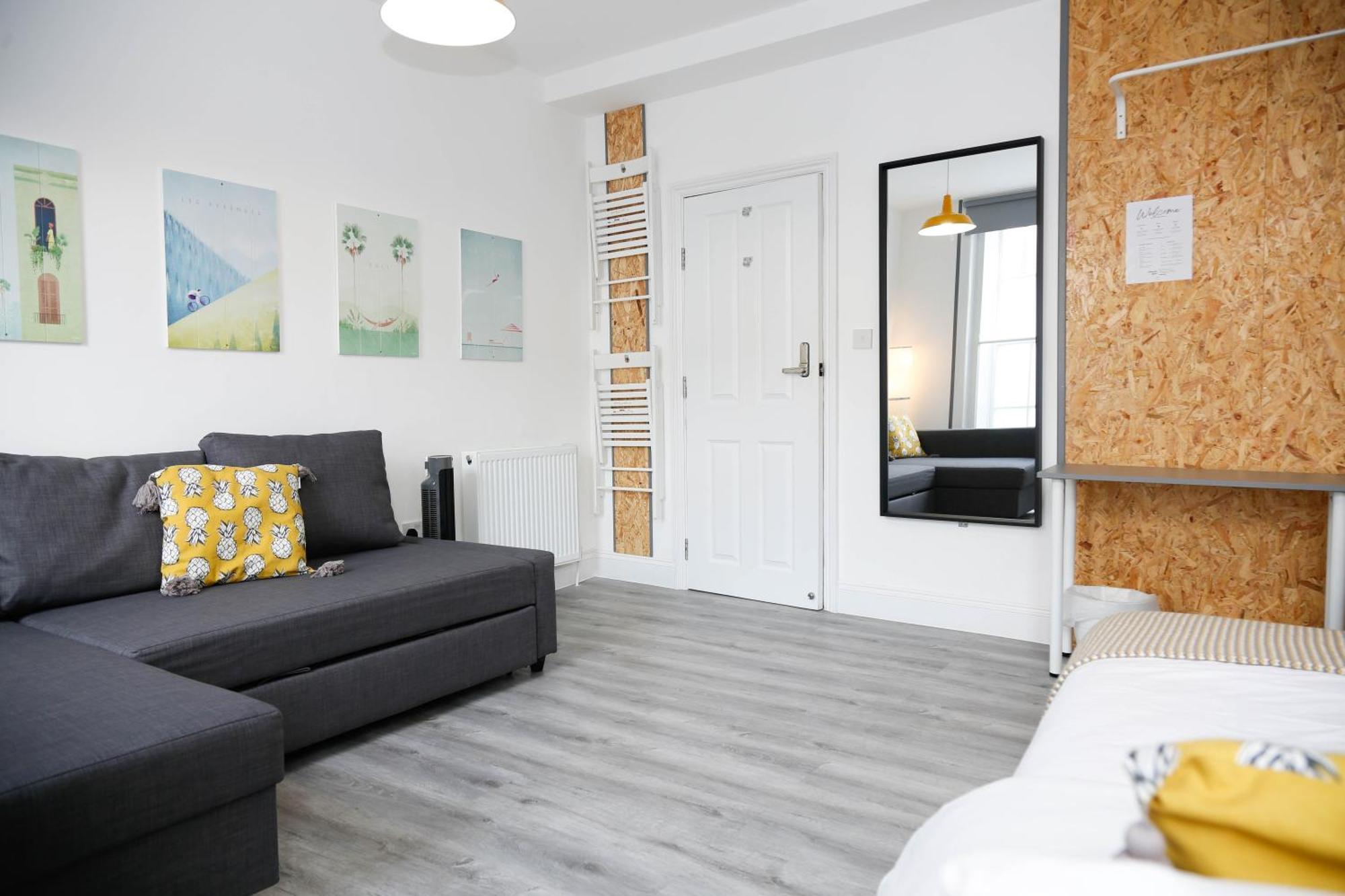 Luxury Rooms In Camden Town Near Shops, Cafes, Bars & Metro With Shared Bathrooms London Exterior foto