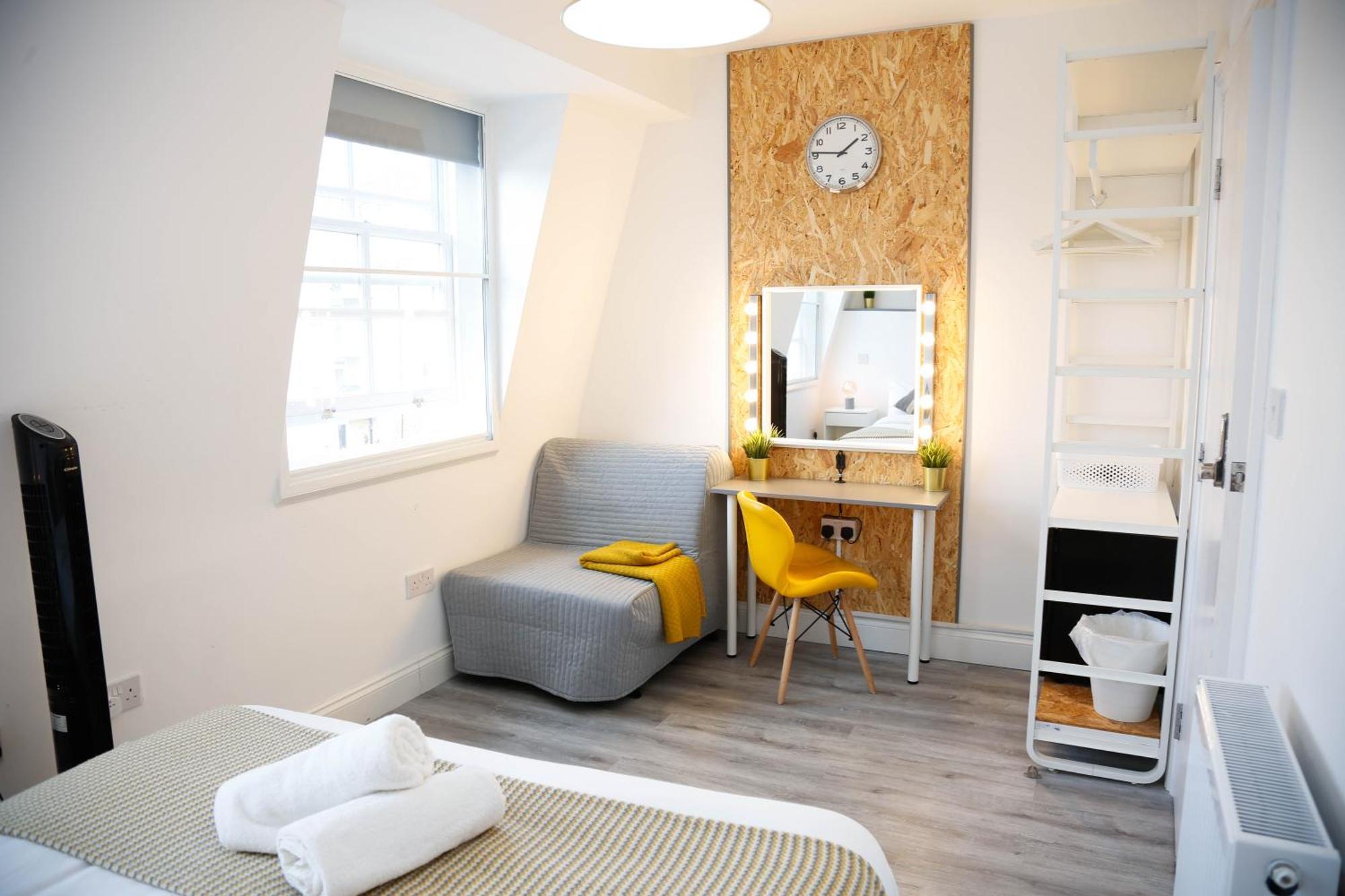 Luxury Rooms In Camden Town Near Shops, Cafes, Bars & Metro With Shared Bathrooms London Exterior foto