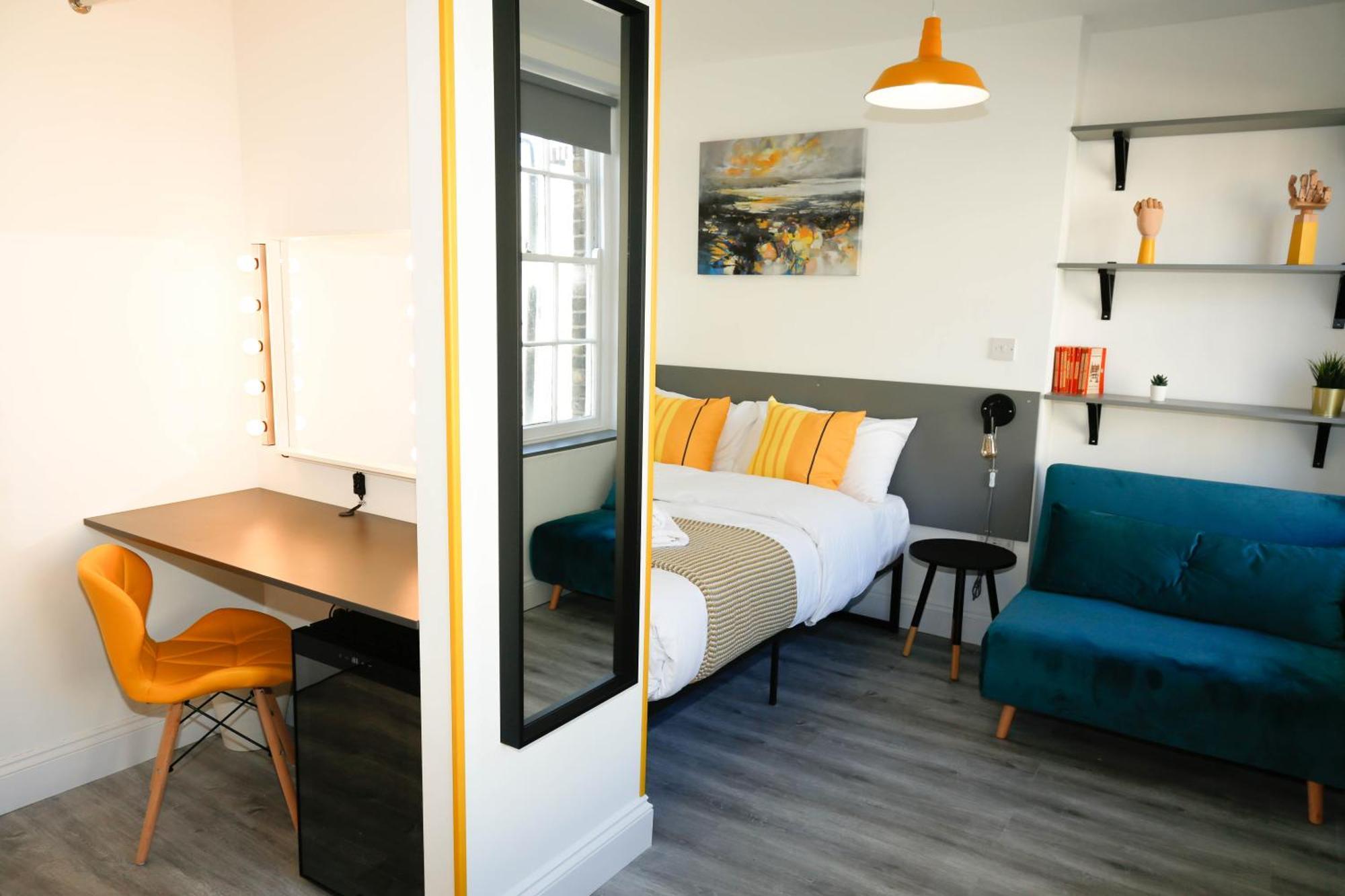 Luxury Rooms In Camden Town Near Shops, Cafes, Bars & Metro With Shared Bathrooms London Exterior foto