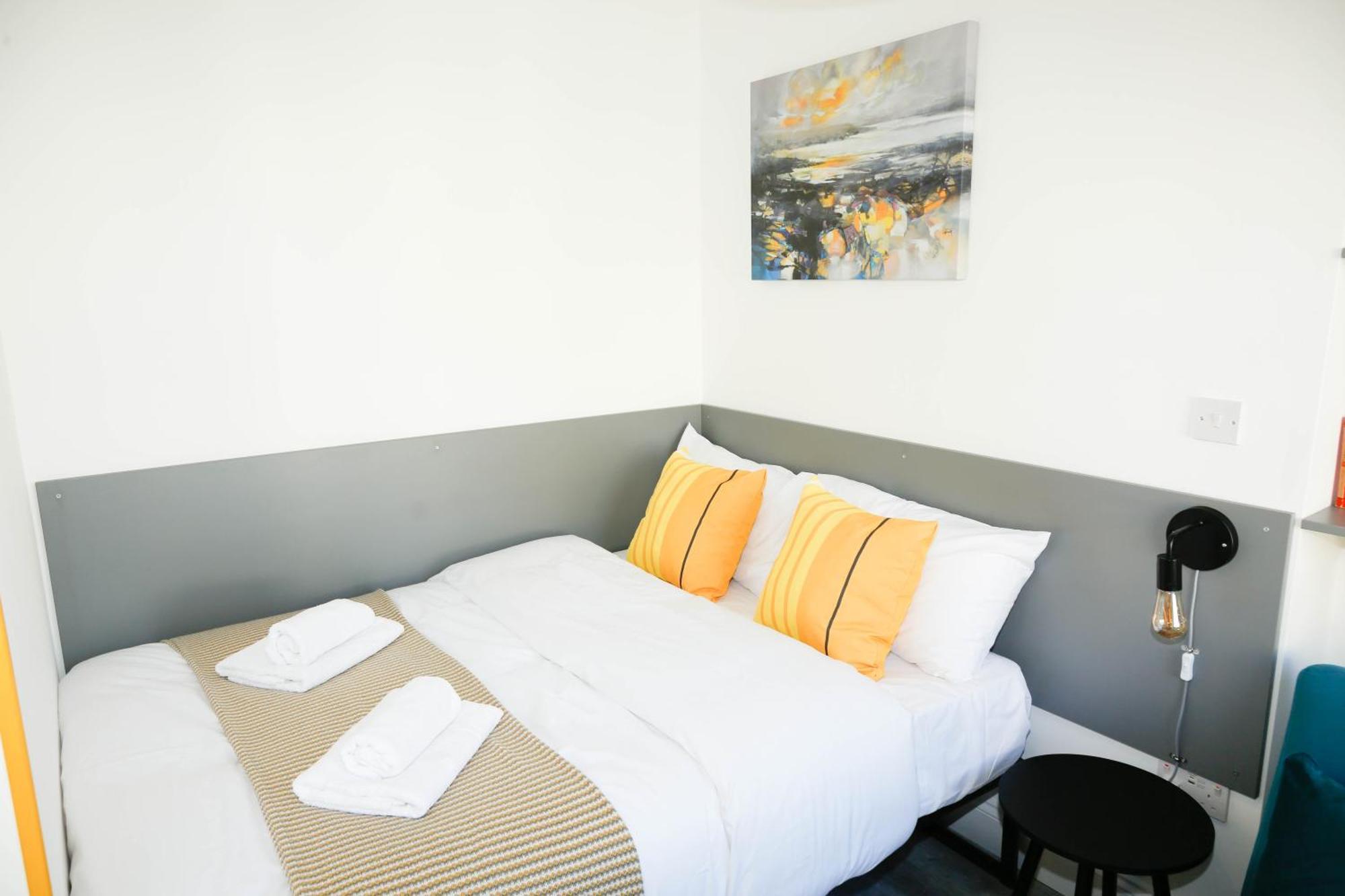 Luxury Rooms In Camden Town Near Shops, Cafes, Bars & Metro With Shared Bathrooms London Exterior foto