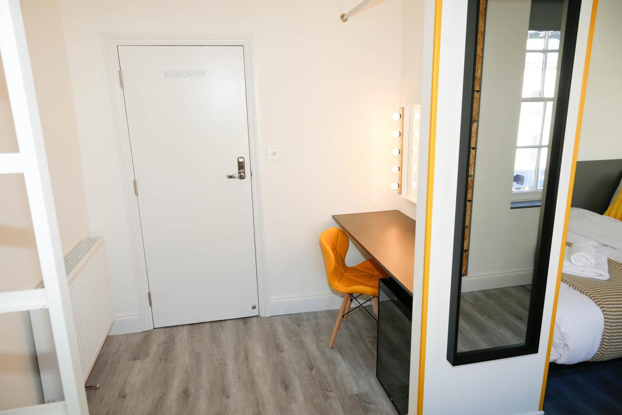 Luxury Rooms In Camden Town Near Shops, Cafes, Bars & Metro With Shared Bathrooms London Exterior foto